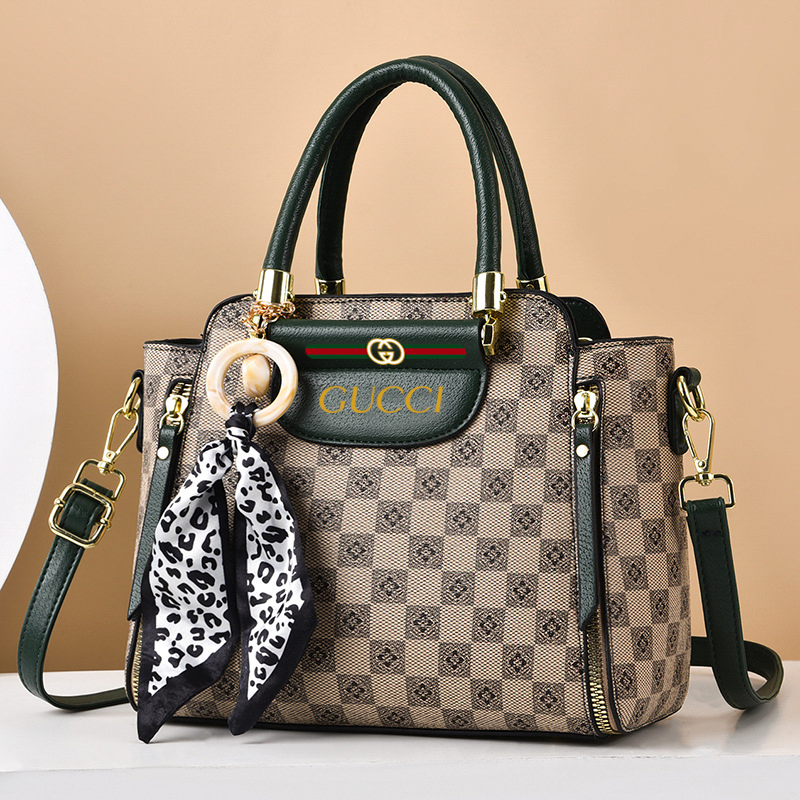 GUCCI Нова модна кожена чанта в контрастен цвят от 2024 г