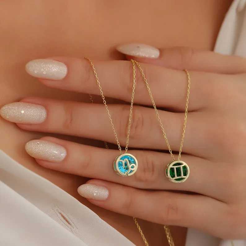 🌟🌈 Colier zodiac exclusiv din aur de 18k cu piatră unică de naștere✨🎁 (unisex)