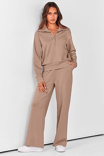 2025 New Women's Two-Piece Casual Set: Collared Half-Zip Sweatshirt paired with wide-leg pants, perfect for casual travel and vacation wear.