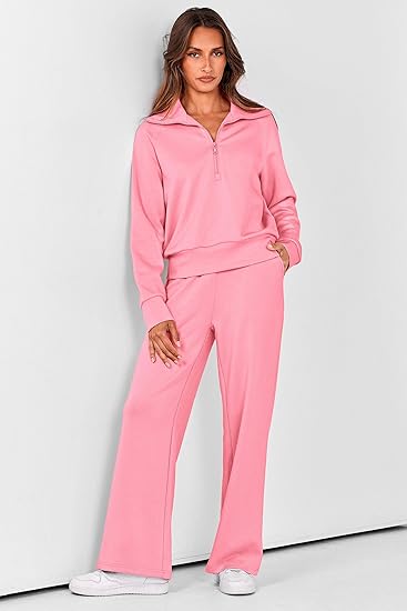 2025 New Women's Two-Piece Casual Set: Collared Half-Zip Sweatshirt paired with wide-leg pants, perfect for casual travel and vacation wear.