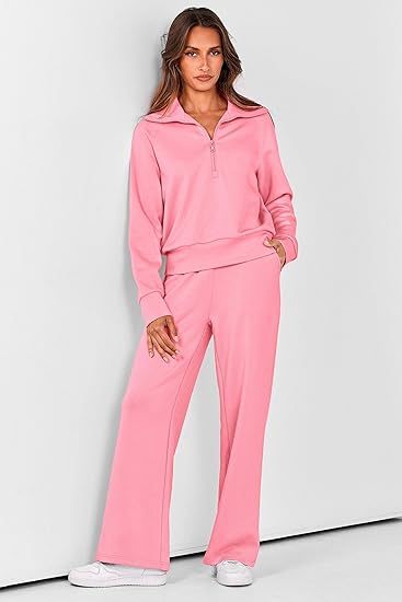 2025 New Women's Two-Piece Casual Set: Collared Half-Zip Sweatshirt paired with wide-leg pants, perfect for casual travel and vacation wear.