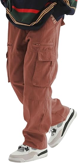 Men's loose-fitting solid color cargo pants with multiple pockets