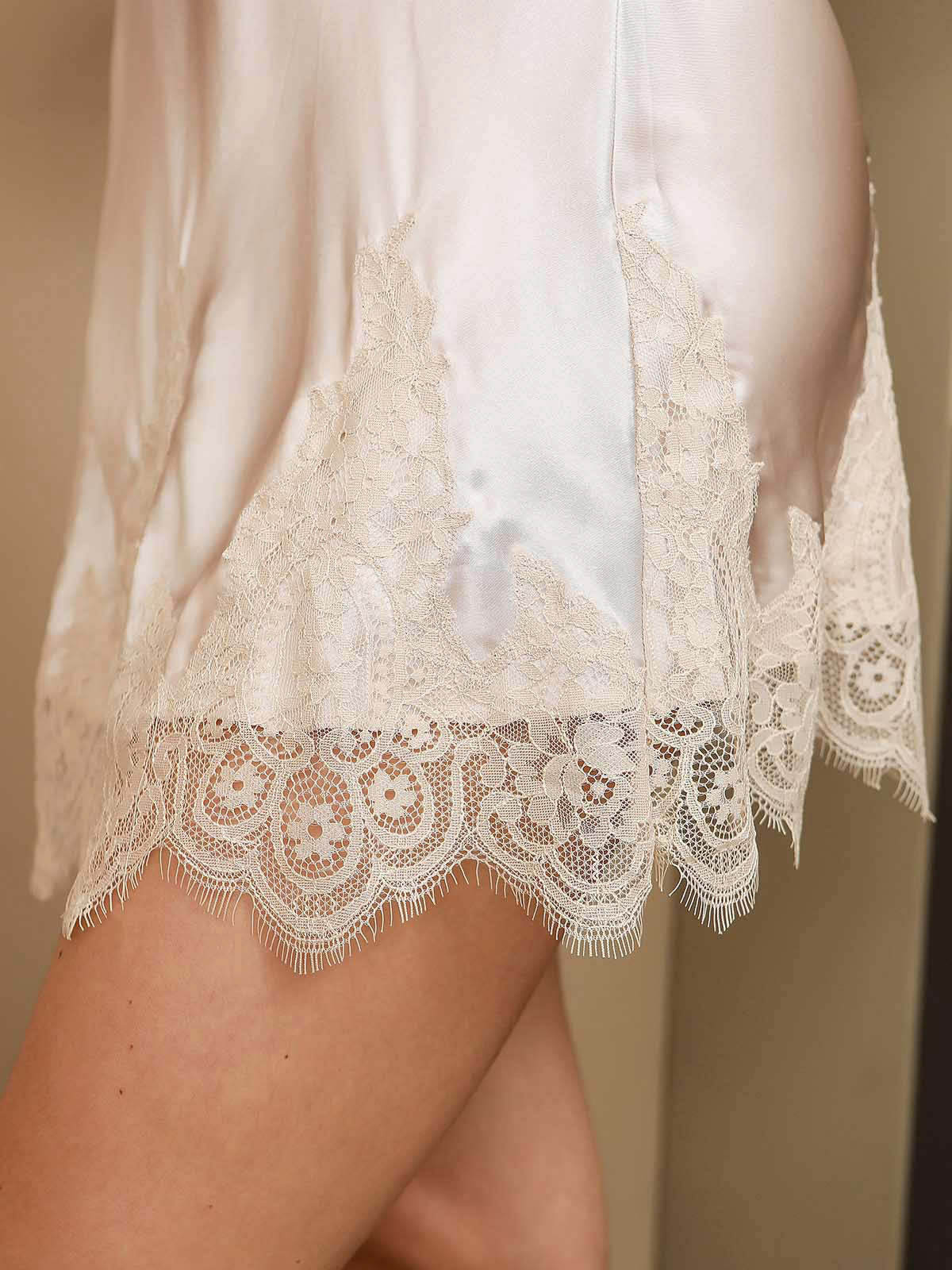 Pure Silk Spaghetti strap V-neck Short Nightgown