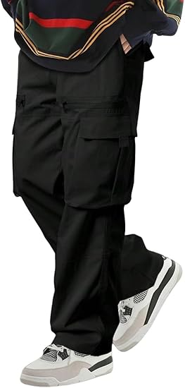 Men's loose-fitting solid color cargo pants with multiple pockets