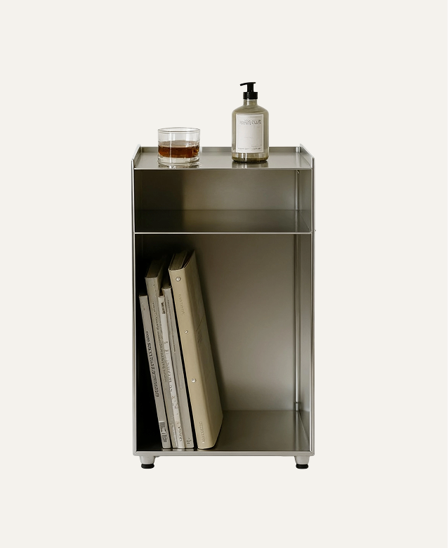 Demo- metal-framed bookshelf