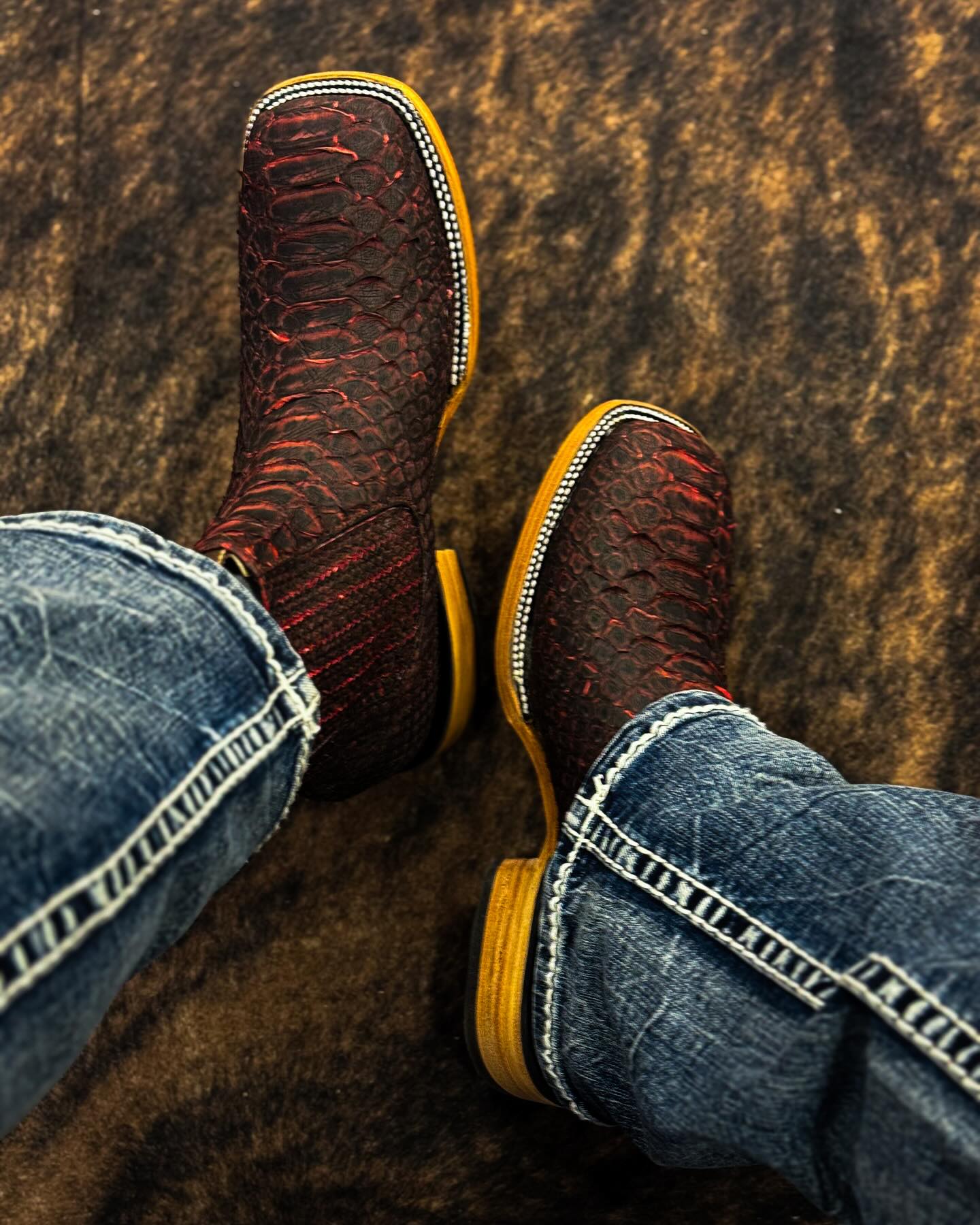 delranchoboots_1742598874_3593502271591807510_35365882753