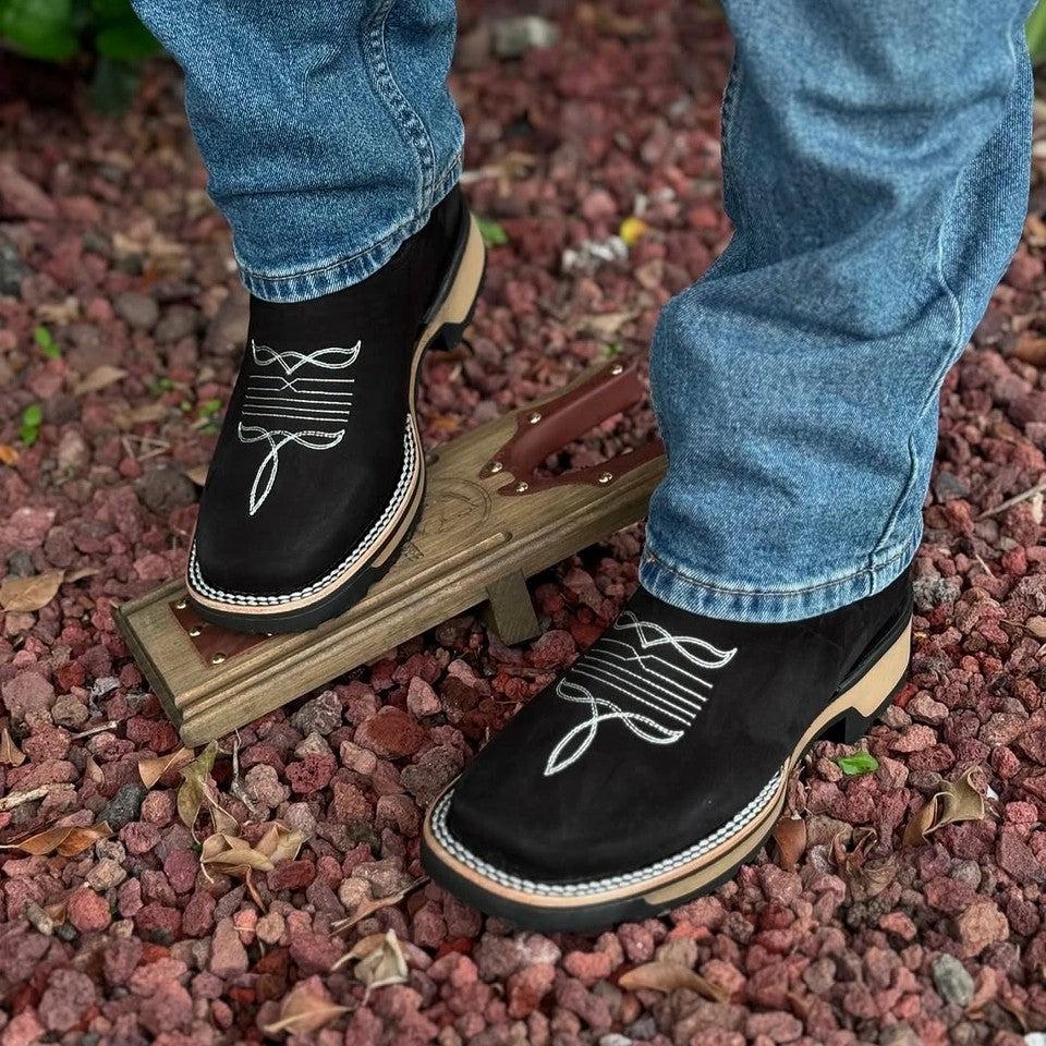 Rancher's Heritage Cowboy Boots-Black