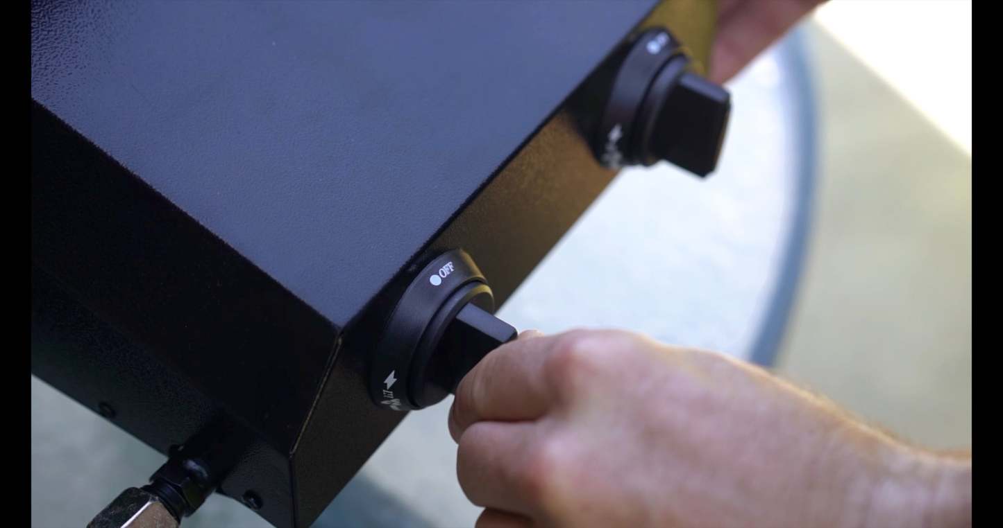 New Year Sale! - $200 Off – Bertello SimulFIRE 16” Rotating Outdoor Pizza Oven