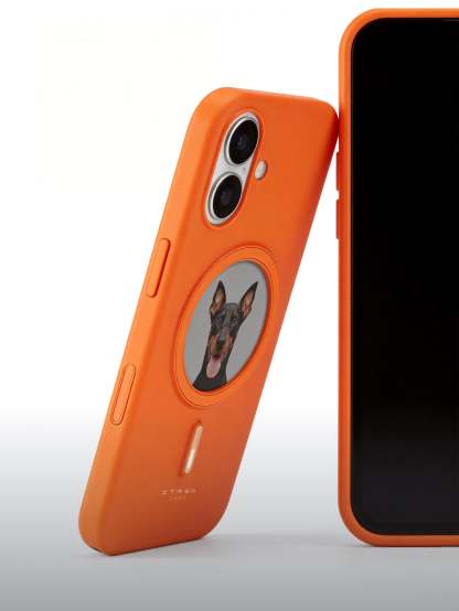 Klynein™ phone case with a screen you can change anytime
