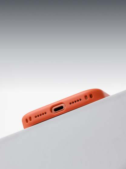 Klynein™ phone case with a screen you can change anytime