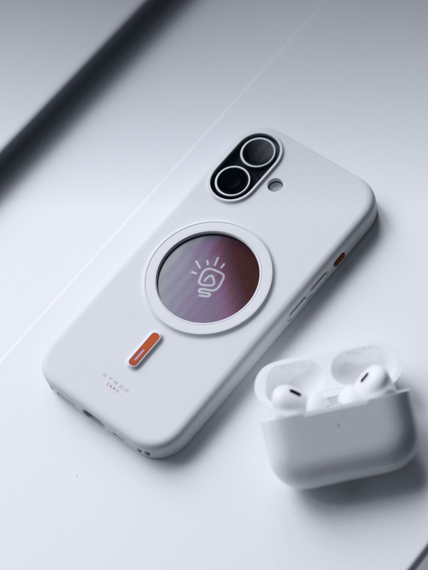 Klynein™ phone case with a screen you can change anytime