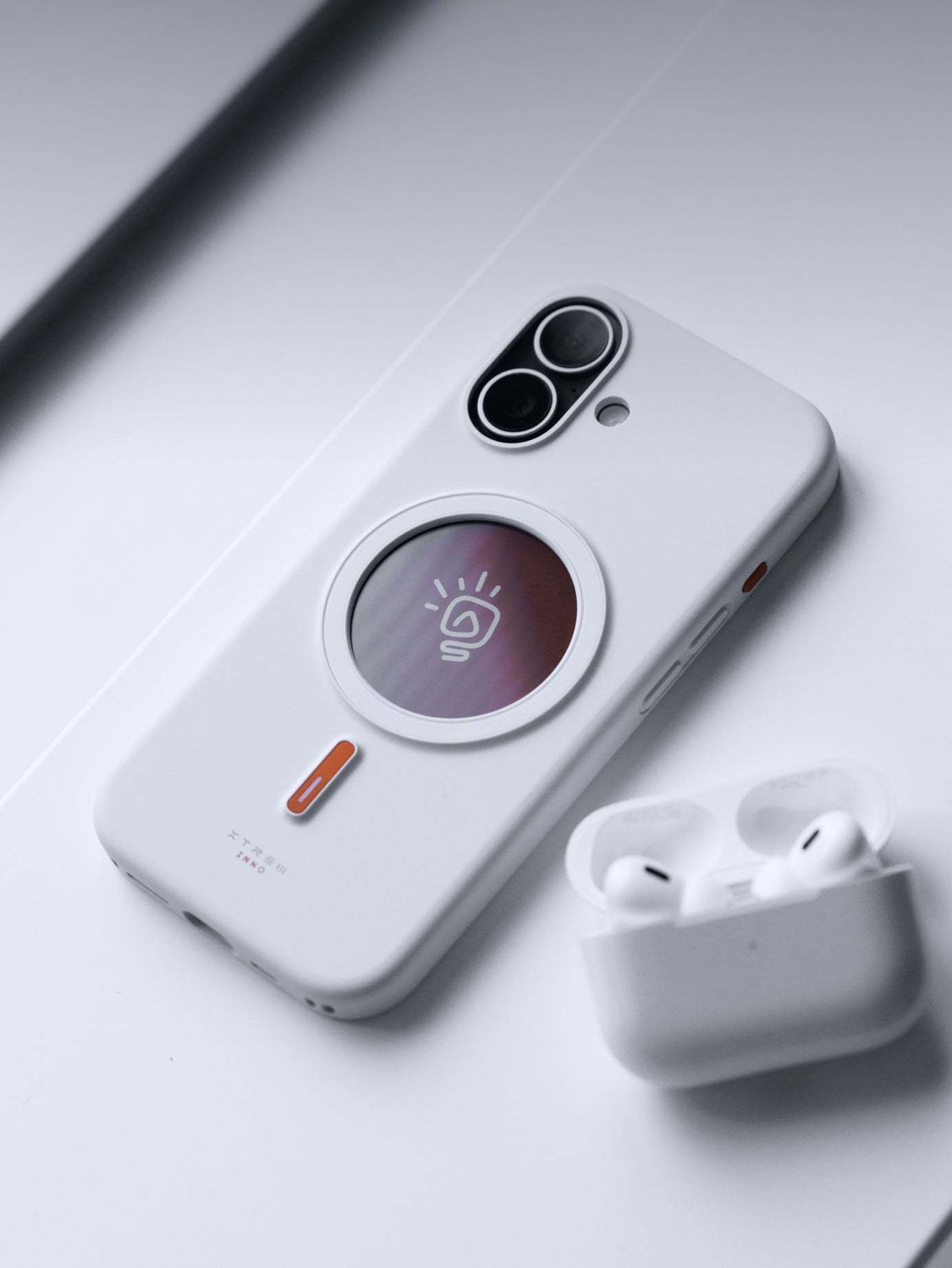 Klynein™ phone case with a screen you can change anytime