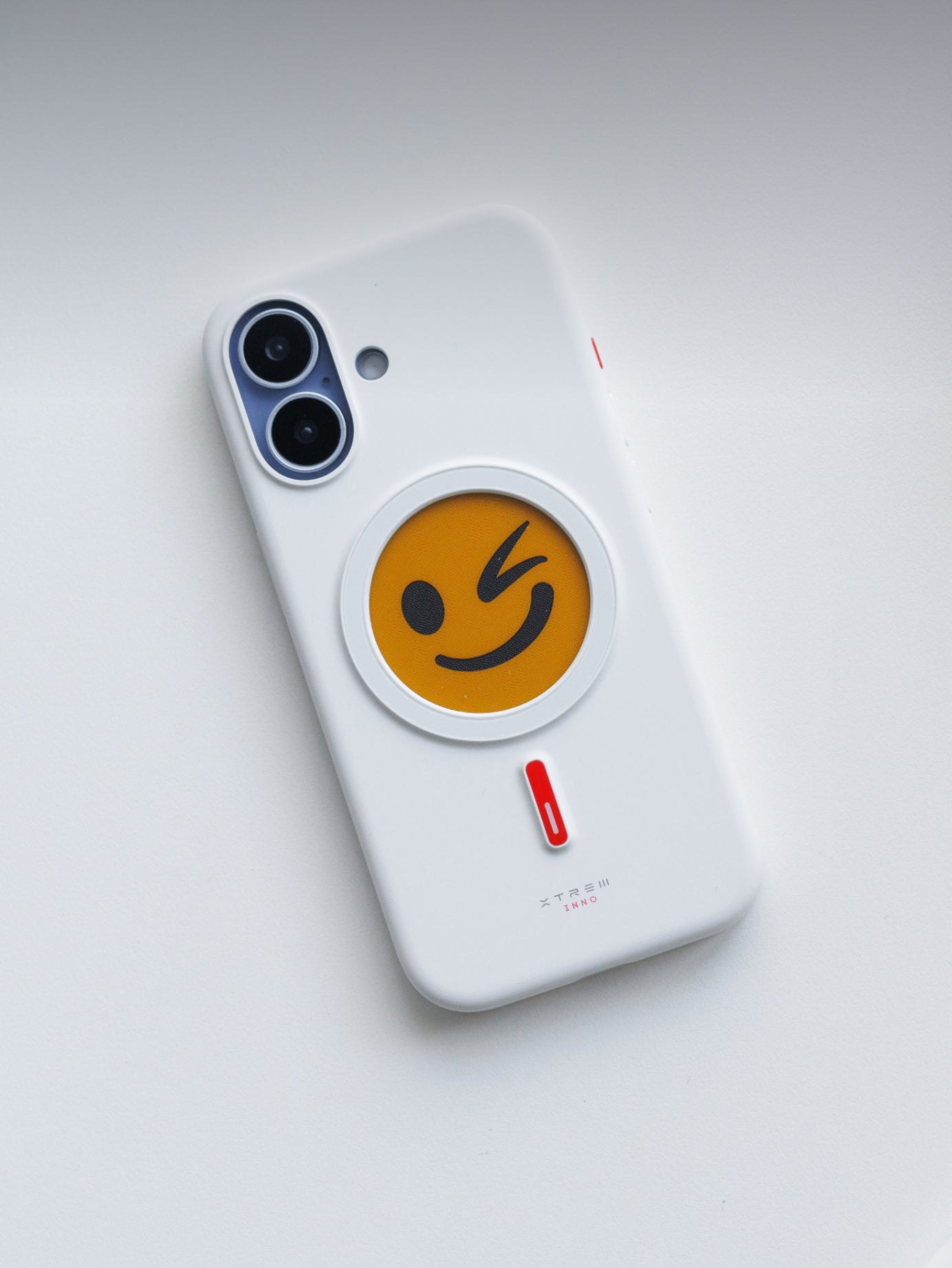 Klynein™ phone case with a screen you can change anytime