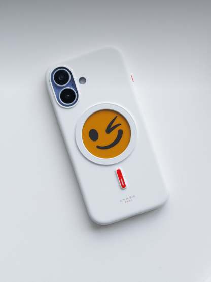 Klynein™ phone case with a screen you can change anytime
