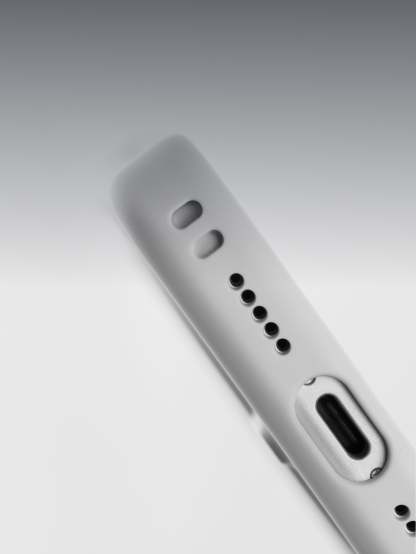Klynein™ phone case with a screen you can change anytime