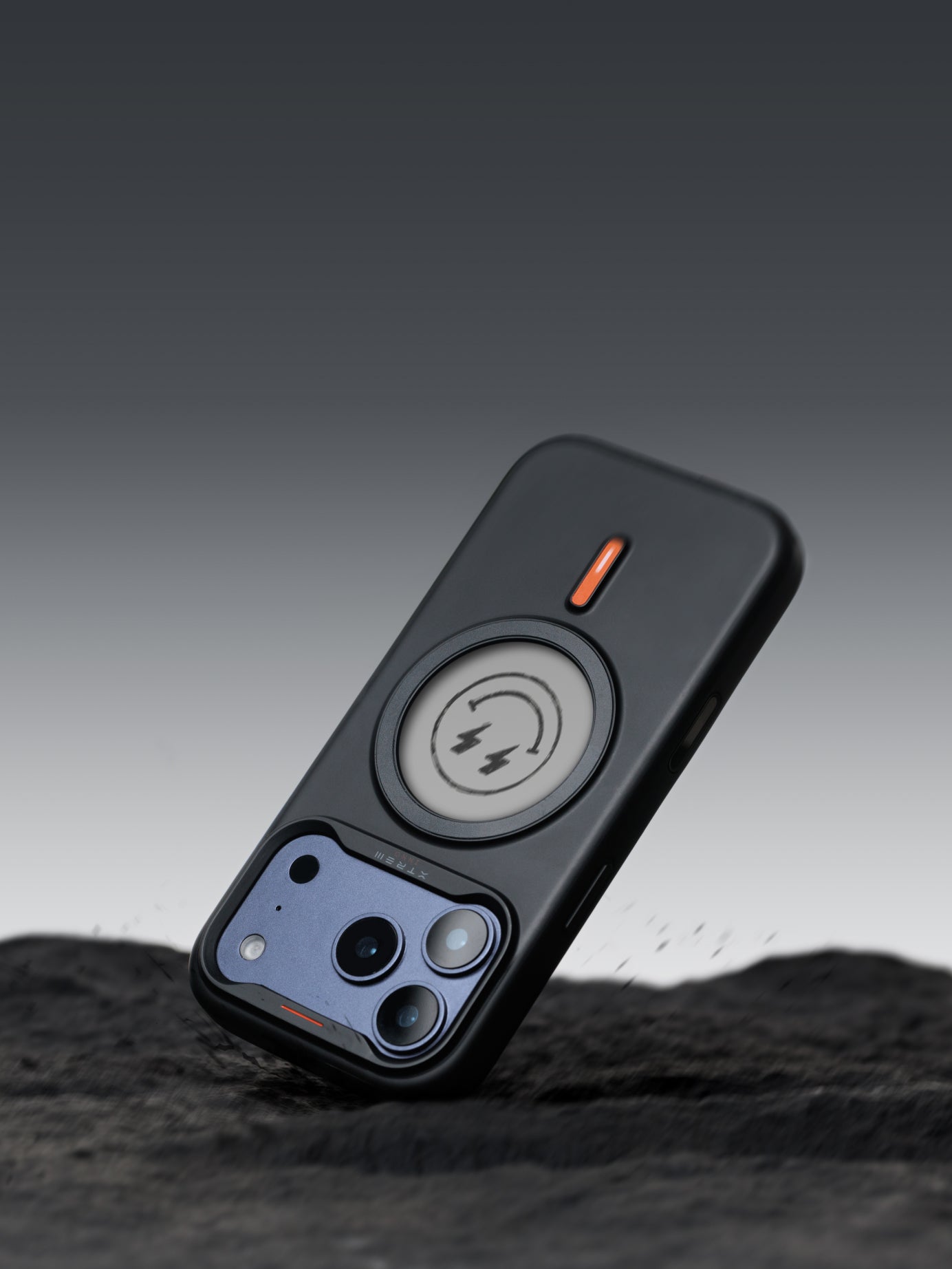 Klynein™ phone case with a screen you can change anytime