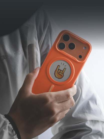 Klynein™ phone case with a screen you can change anytime