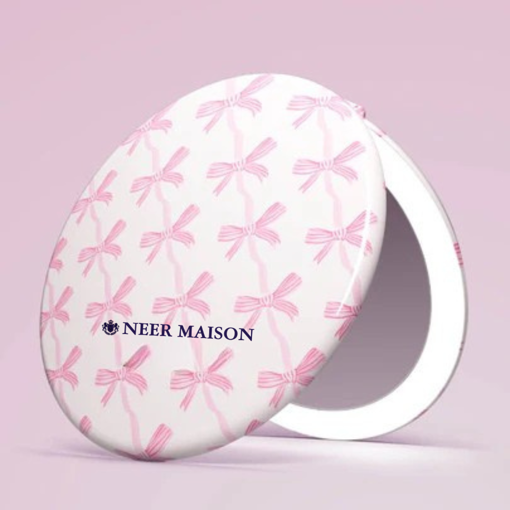 🎄✨Christmas pre-sale offer✨🎄 Sale 40% + FREE SHIPPING. Taylor Lighted Compact Mirror