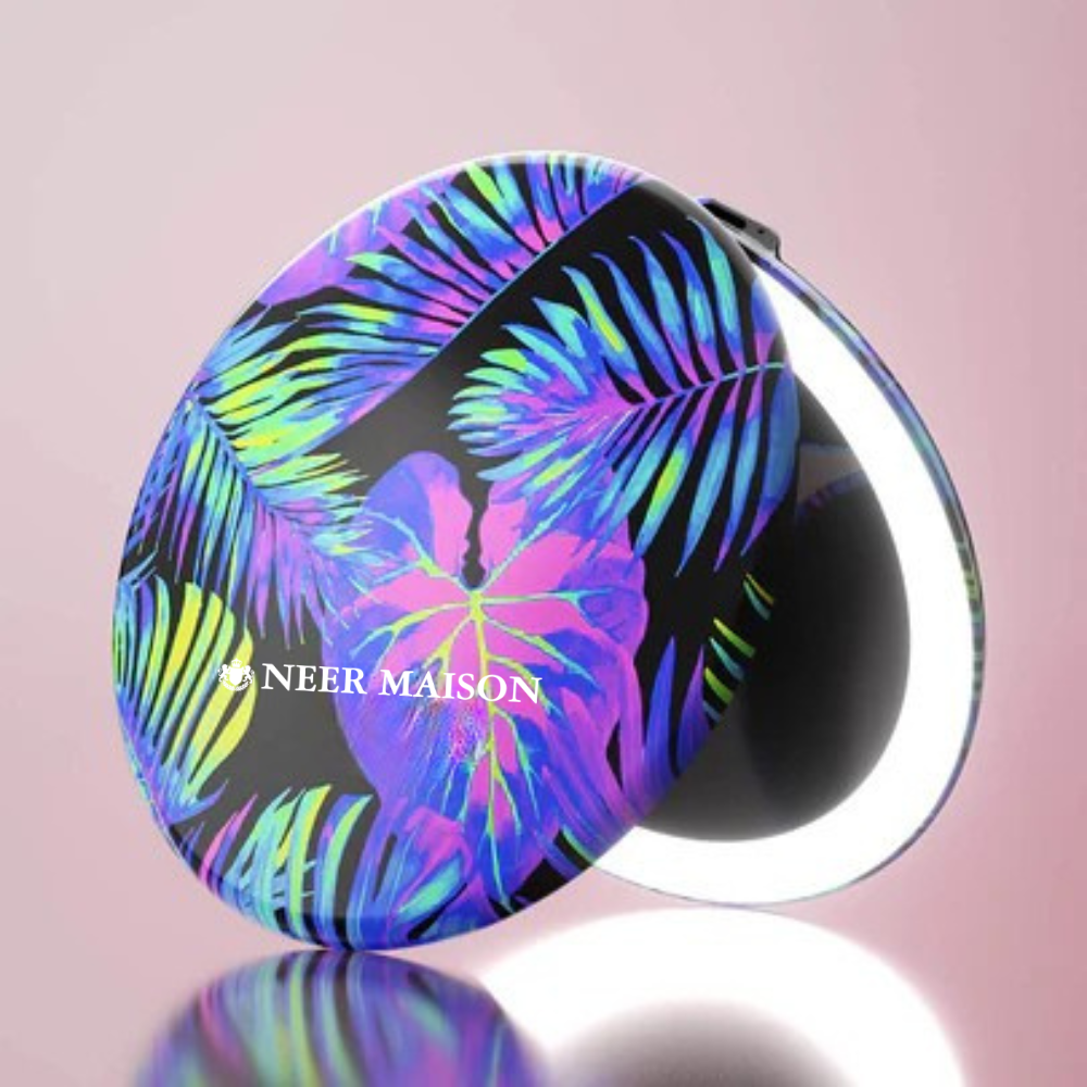 🎄✨Christmas pre-sale offer✨🎄 Sale 40% + FREE SHIPPING. Taylor Lighted Compact Mirror