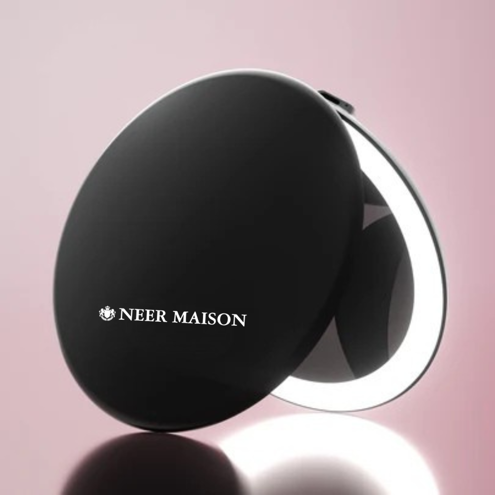 🎄✨Christmas pre-sale offer✨🎄 Sale 40% + FREE SHIPPING. Taylor Lighted Compact Mirror