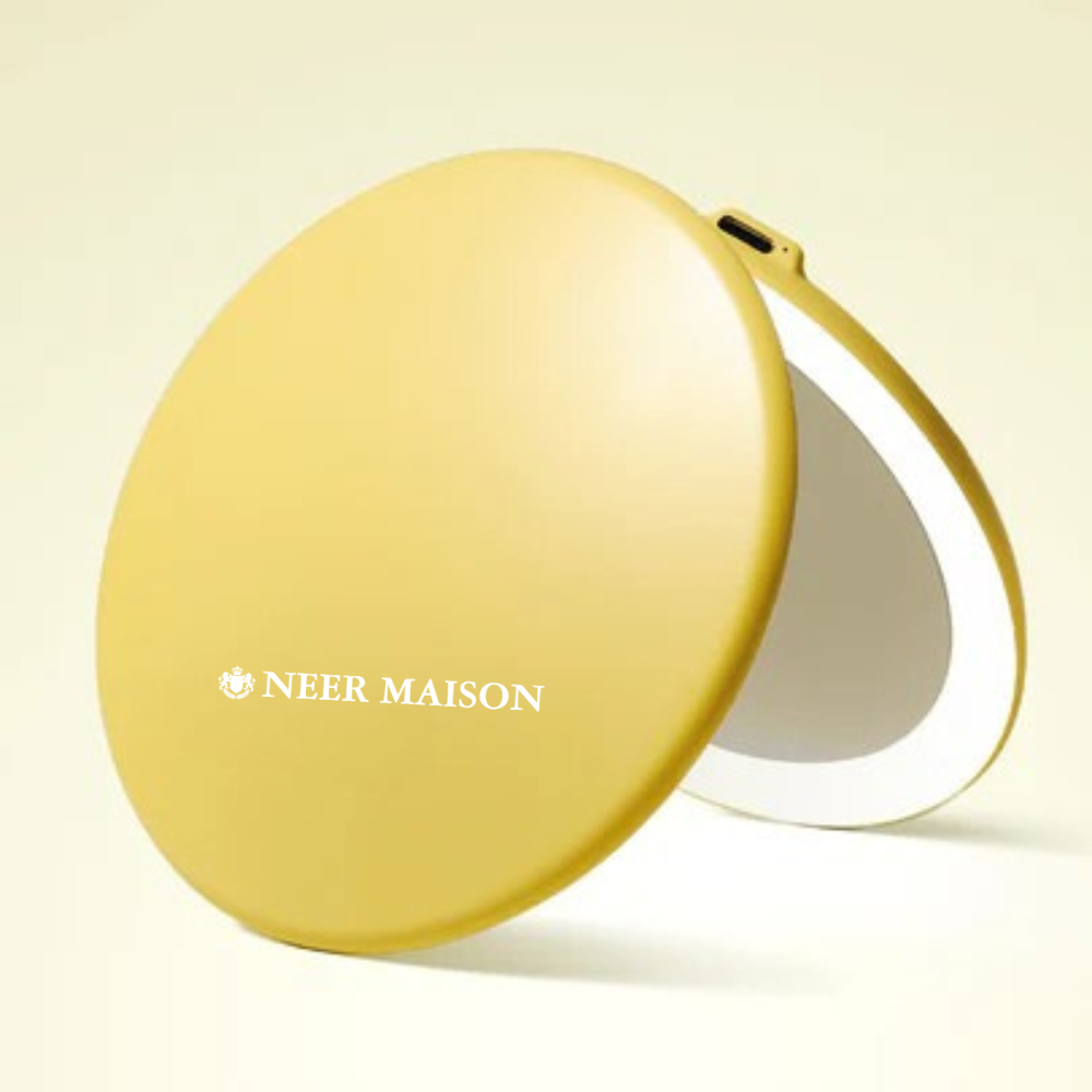 🎄✨Christmas pre-sale offer✨🎄 Sale 40% + FREE SHIPPING. Taylor Lighted Compact Mirror