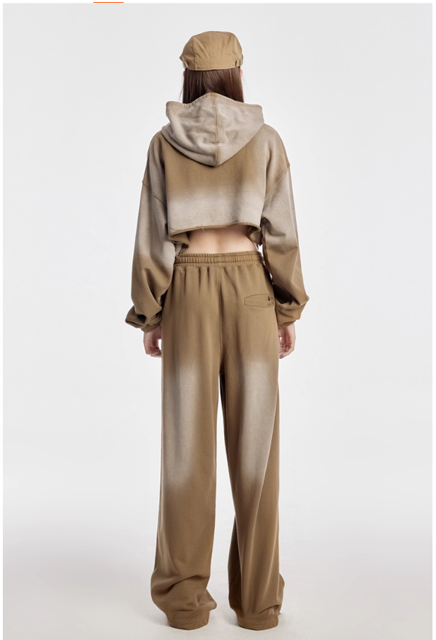 Printed short sweatshirt suit 109