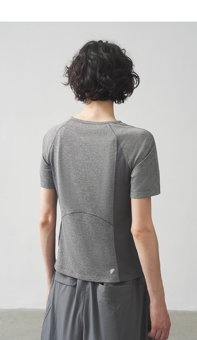 Spliced ​​sports T-shirt 116