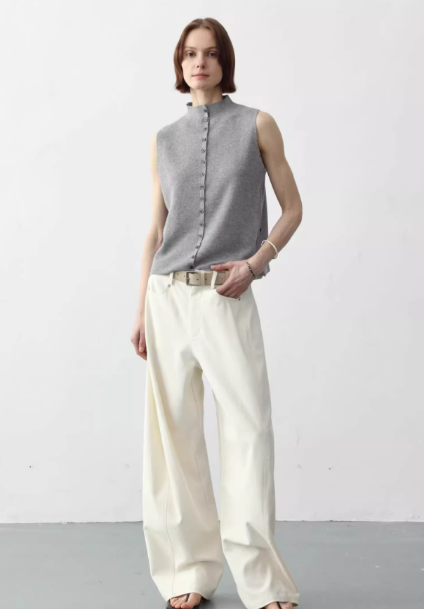 Simple and versatile knitted cardigan 30