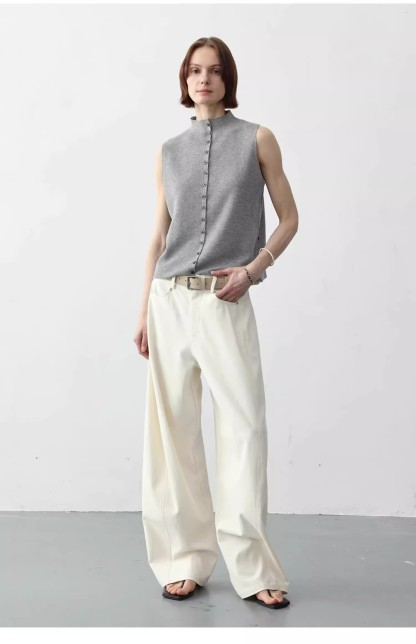 Simple and versatile knitted cardigan 30