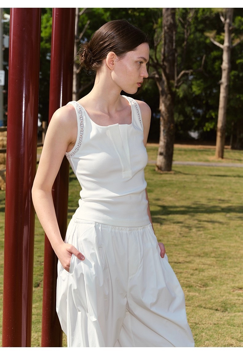 Half-open patchwork vest 33