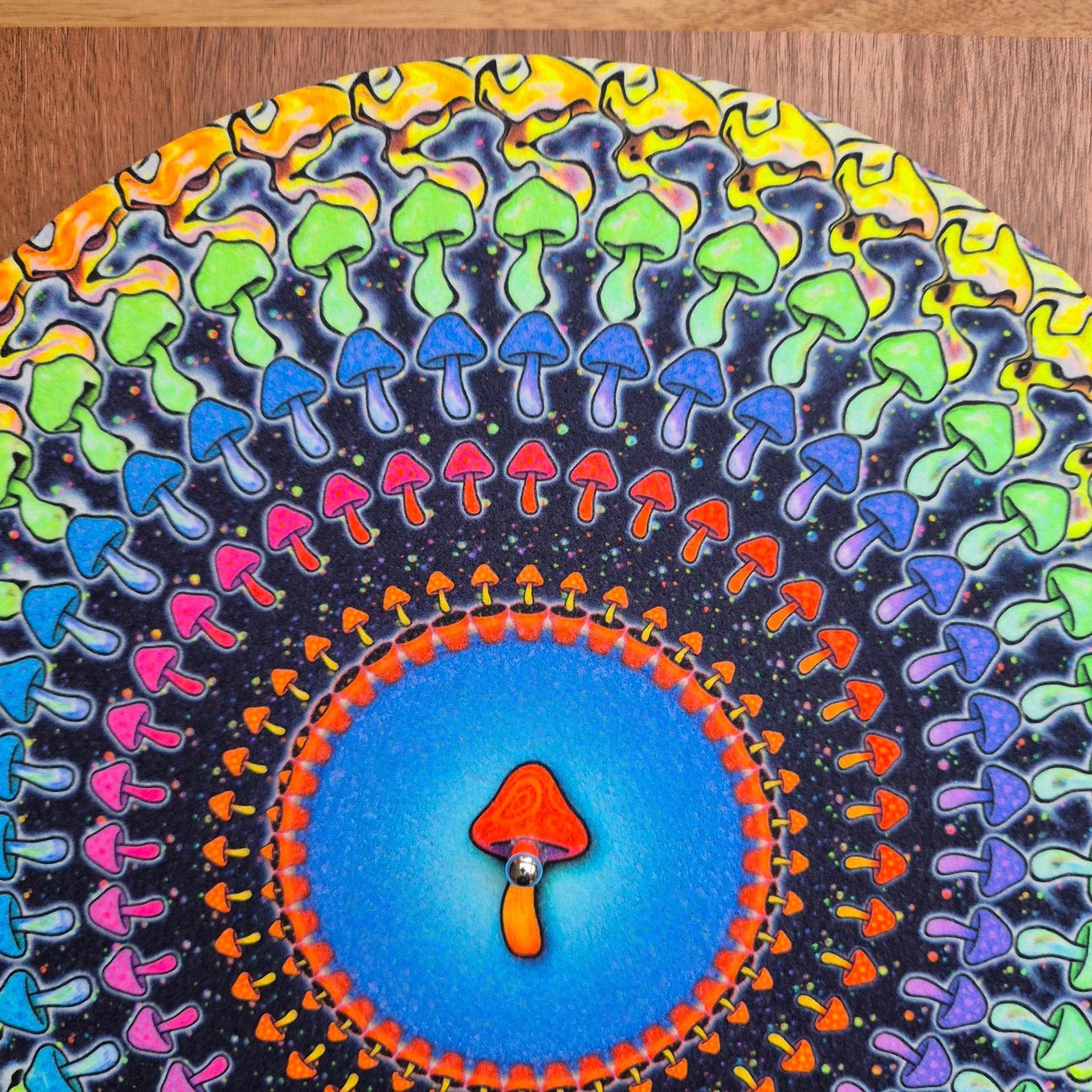 Animated Zoetrope Slipmat — 12′′ Optical Illusion Turntable Mat