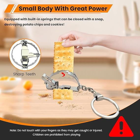 MINI Bear Trap Keychain That Works Fun Trick Mouse Trap