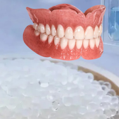 Silikonowe aparaty ortodontyczne imitujące zęby