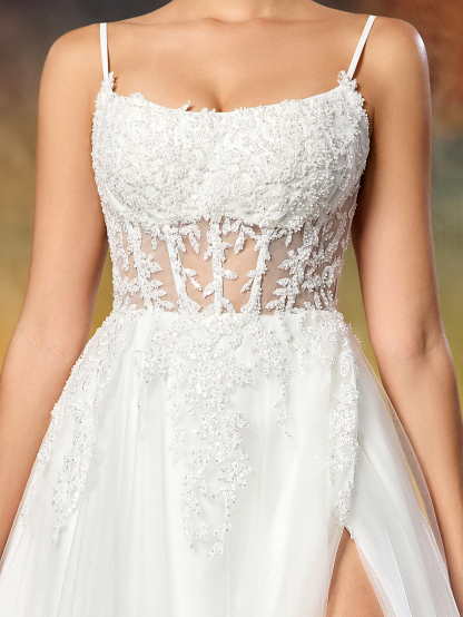 Elegant Spaghetti Straps Beaded Lace Appliqué Tulle Wedding Dress