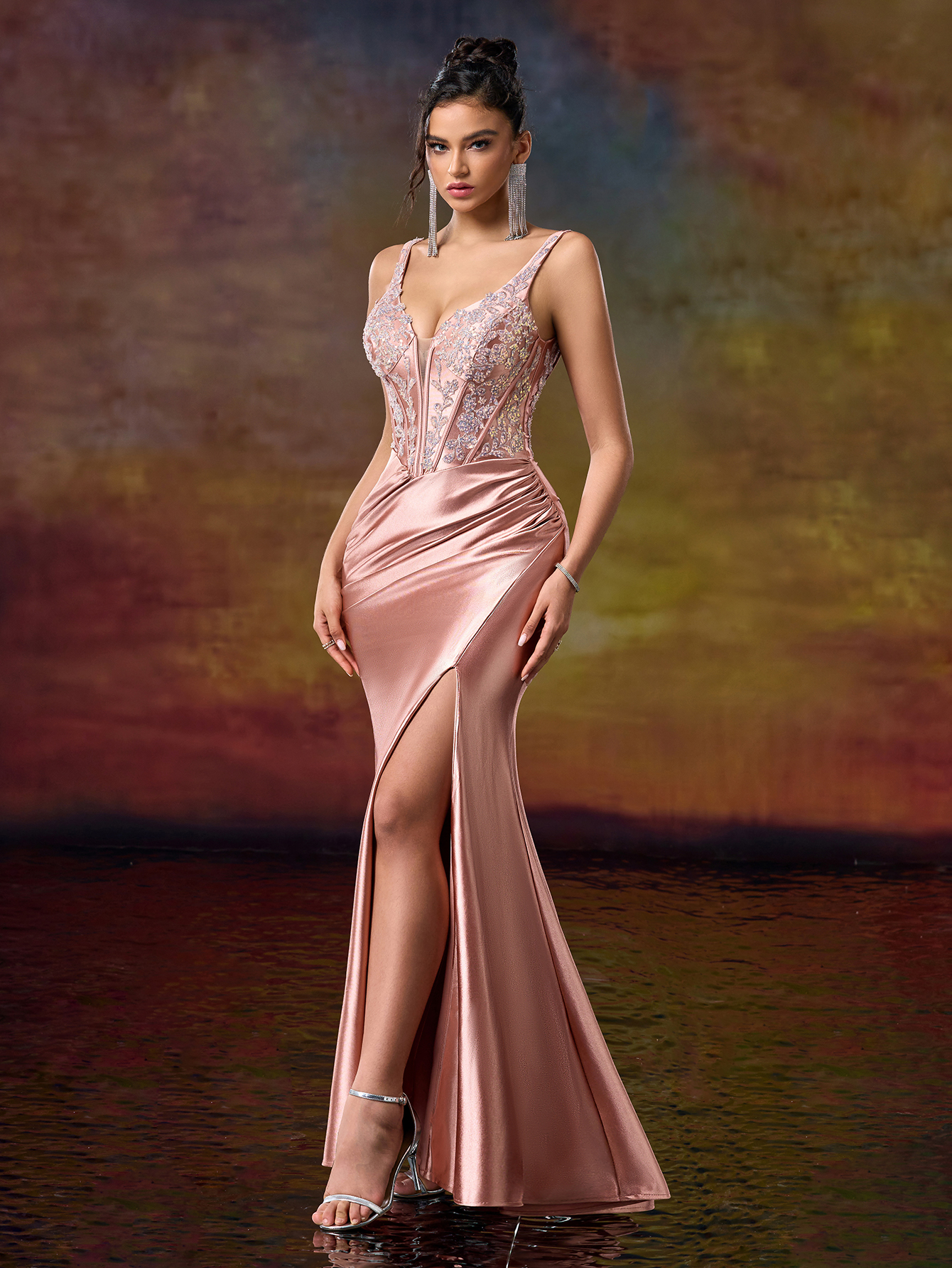 Elegant V-Neck Lace Embroidered Floral-Patterned Ruched High-Slit Mermaid Evening Gown