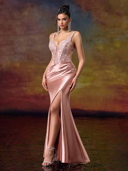 Elegant V-Neck Lace Embroidered Floral-Patterned Ruched High-Slit Mermaid Evening Gown