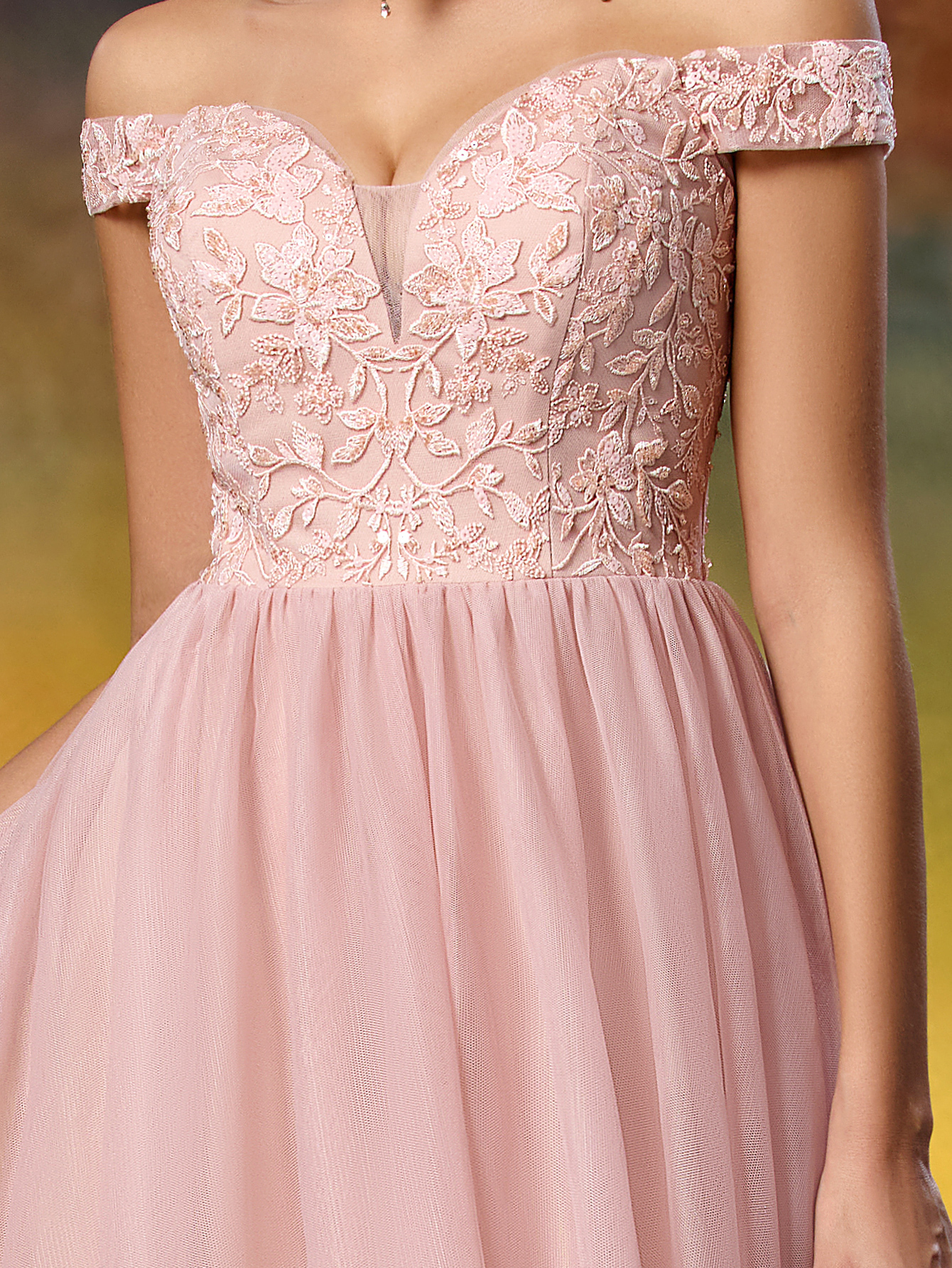 Elegant Sequined Lace Off-the-Shoulder Mesh Evening Gown