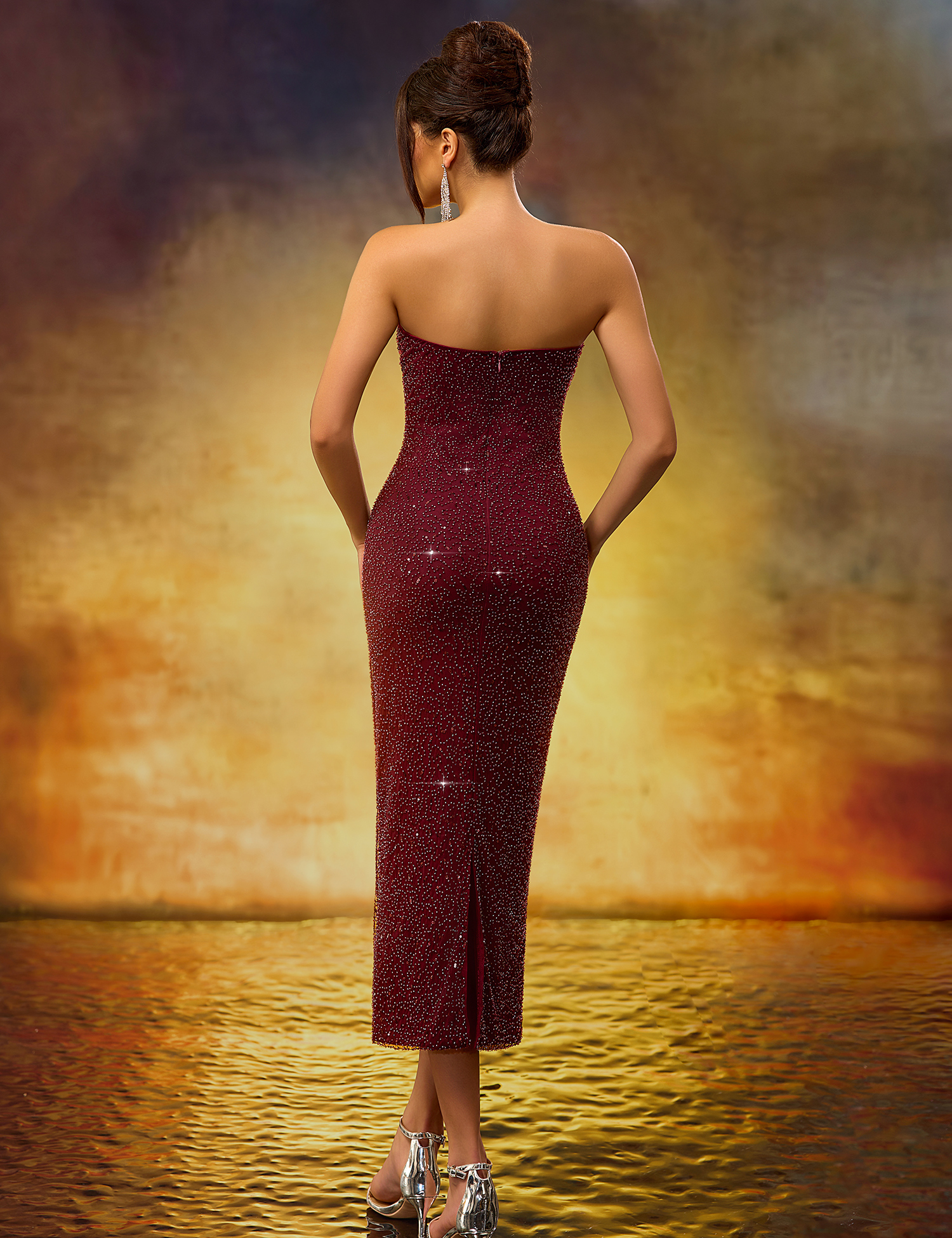 Elegant Heavy-Duty Strapless Burgundy Stretch Mid-Length Dress