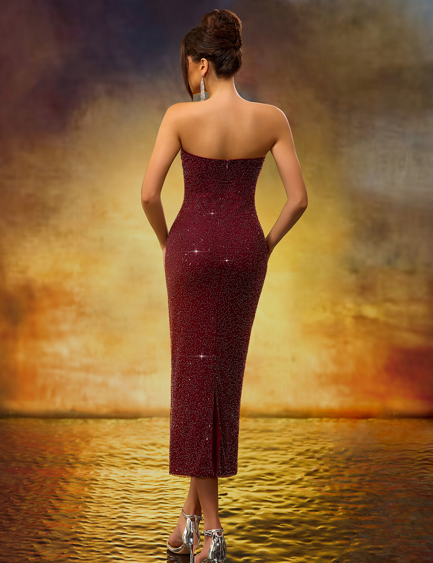 Elegant Heavy-Duty Strapless Burgundy Stretch Mid-Length Dress