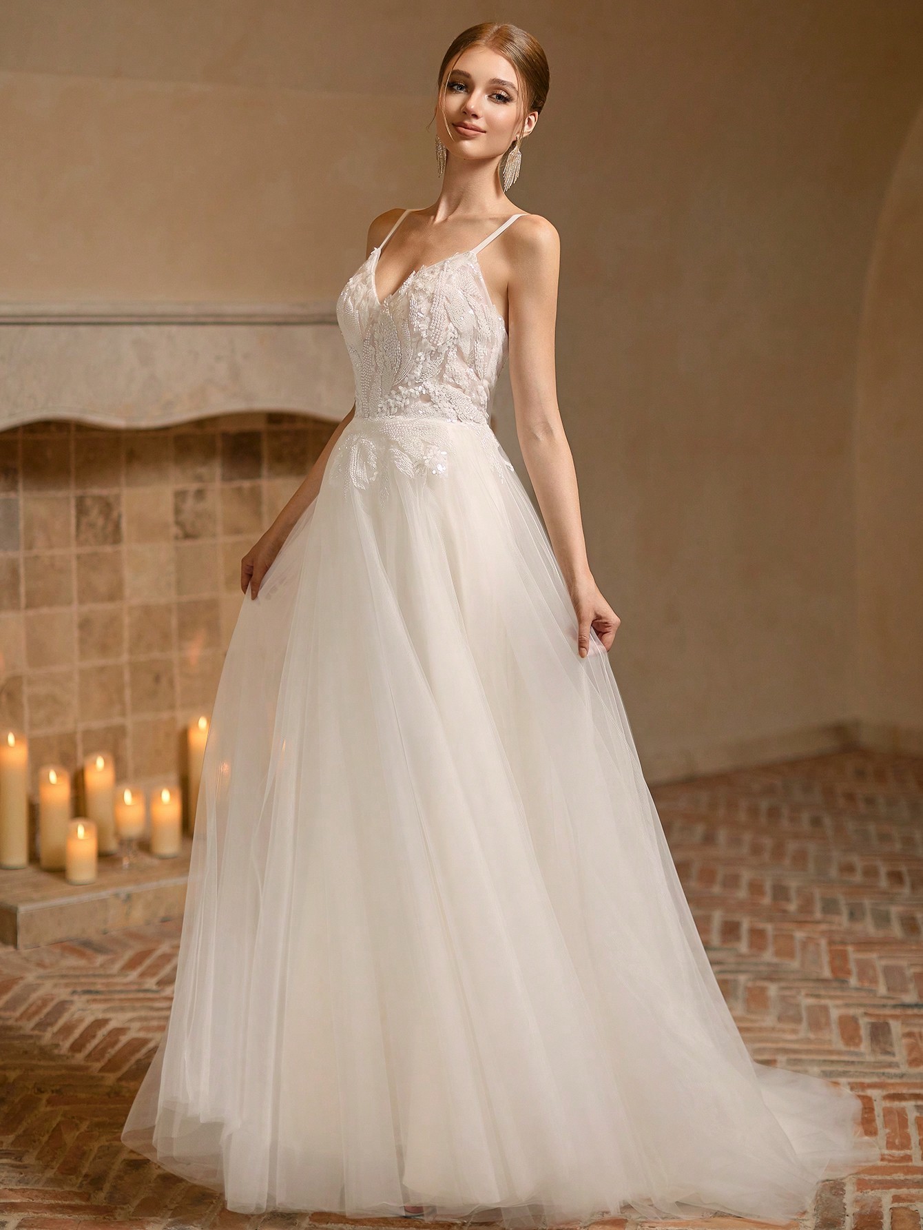 Modecrush Gorgeous Spaghetti Strap Dress with Floral Appliques, A-line Train Elegant Bridal Gown, for Party, Wedding, Graduation Dress