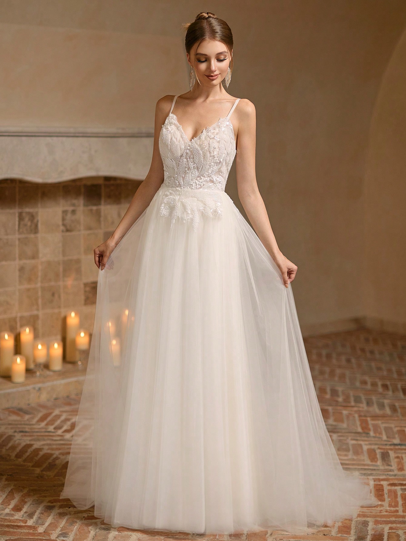 Modecrush Gorgeous Spaghetti Strap Dress with Floral Appliques, A-line Train Elegant Bridal Gown, for Party, Wedding, Graduation Dress