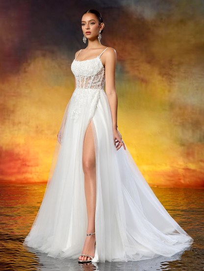 Elegant Spaghetti Straps Beaded Lace Appliqué Tulle Wedding Dress