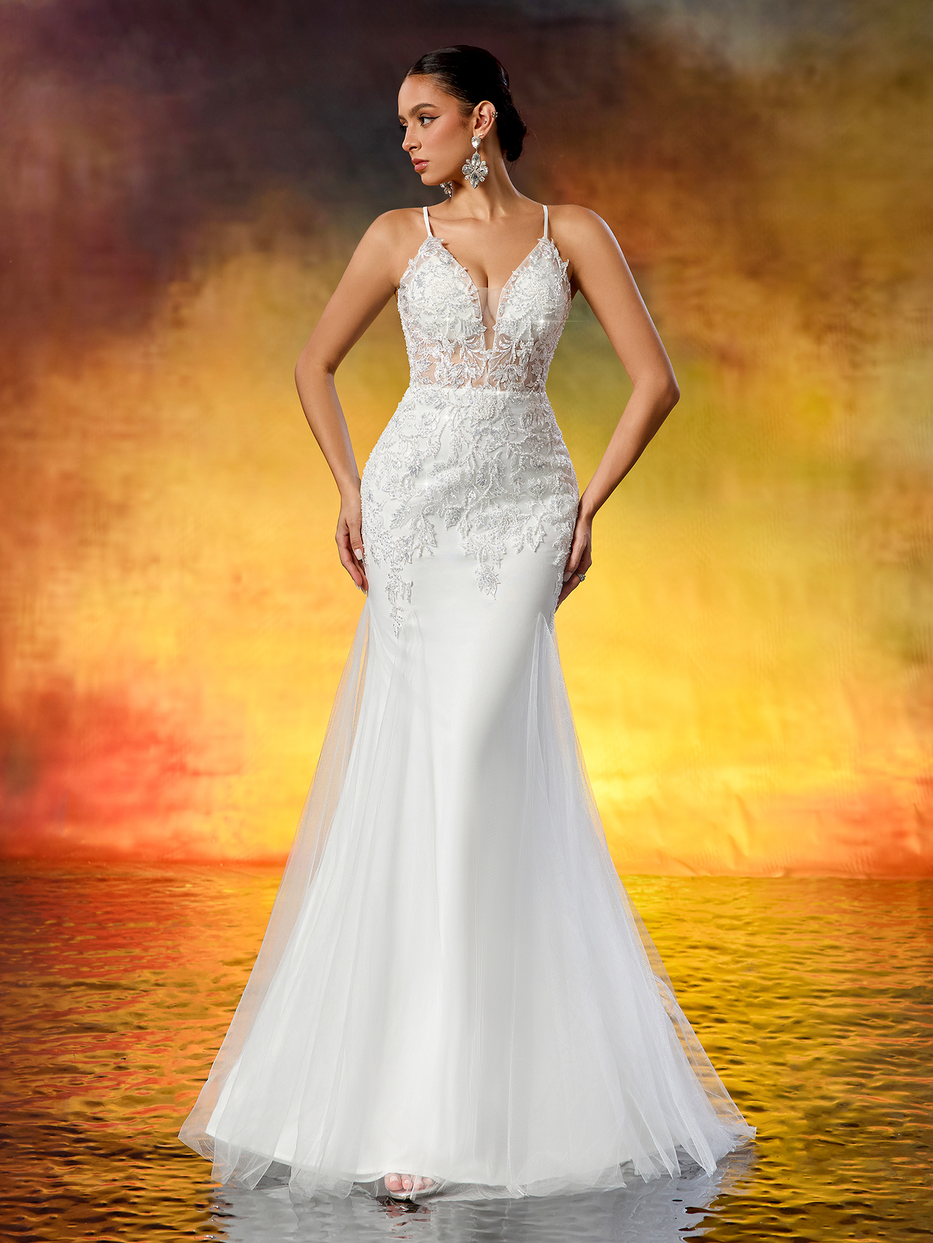 Elegant Spaghetti Straps Lace Embroidery Appliqué Mermaid Tulle Wedding Dress