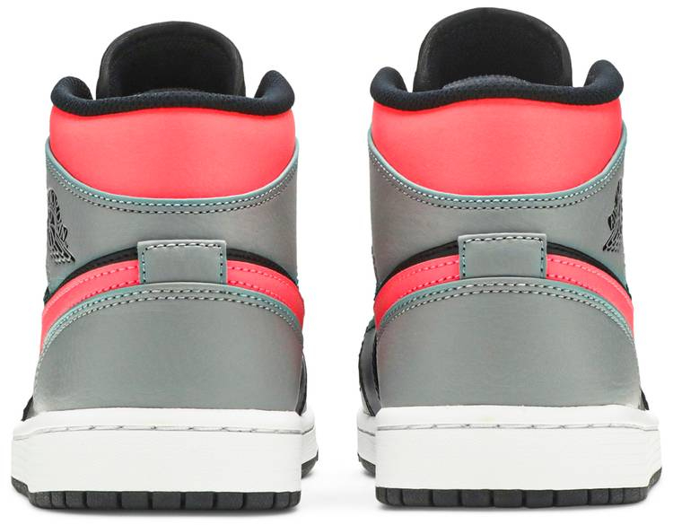 Mid 'Pink Shadow' 554724-059