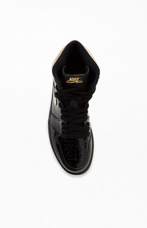 Retro High OG 'Black Gold Patent' 555088-032