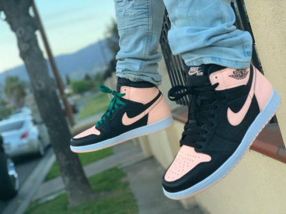 Retro High OG 'Crimson Tint' 555088-081