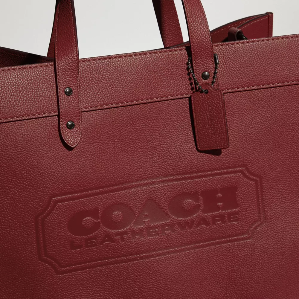 Coathtch Field Tote 40 With Coathtth Badge