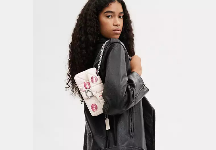 Coathtch Classic handbags-1