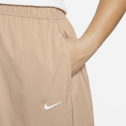 Sportswear Essential - Women's High-Waisted Woven Miniskirt (Plus Size)