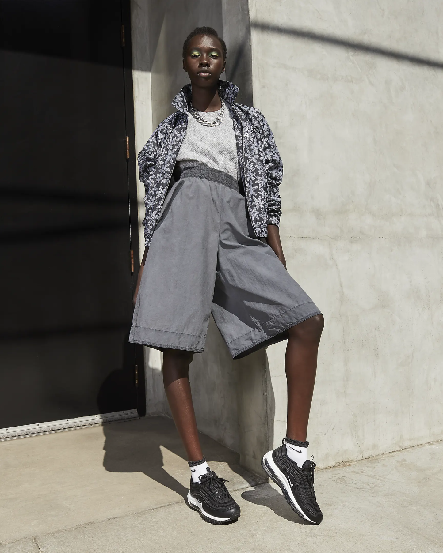 97 Next Nature Black